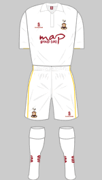 bradford city fc 2010-11 away kit